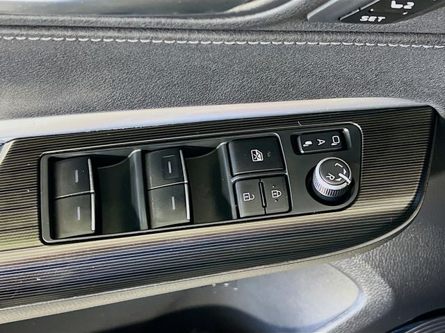 2022 Toyota Venza XLE