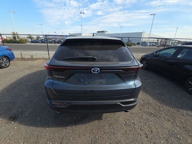2023 Toyota Venza LE
