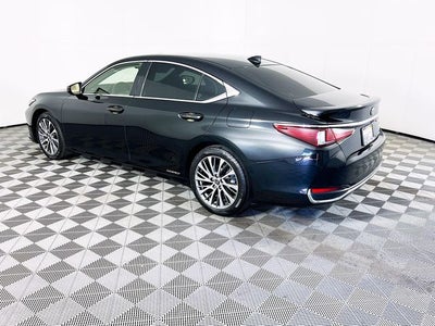 2019 Lexus ES 300h