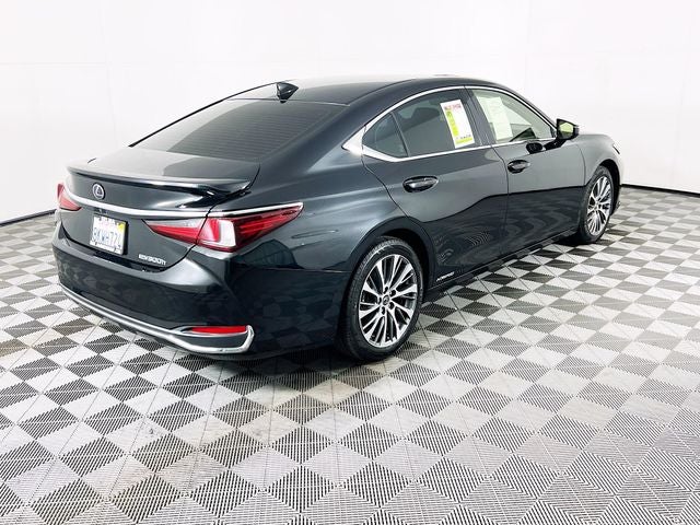 2019 Lexus ES 300h