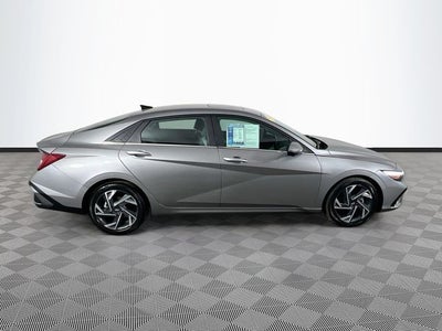 2024 Hyundai Elantra Limited