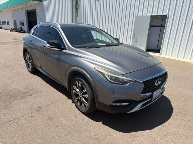 2018 INFINITI QX30 Premium