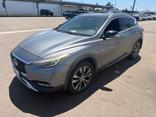 2018 INFINITI QX30 Premium