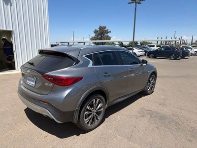 2018 INFINITI QX30 Premium