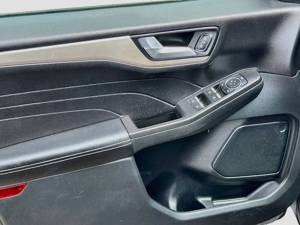 2021 Ford Escape Hybrid SE