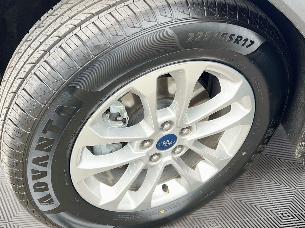 2021 Ford Escape Hybrid SE