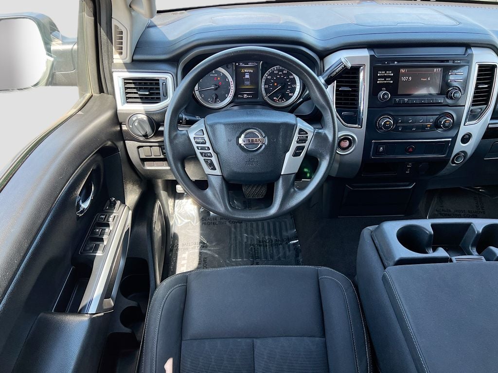 2017 Nissan Titan SV