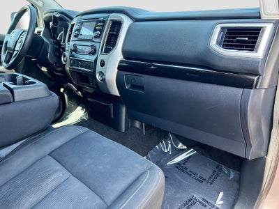 2017 Nissan Titan SV