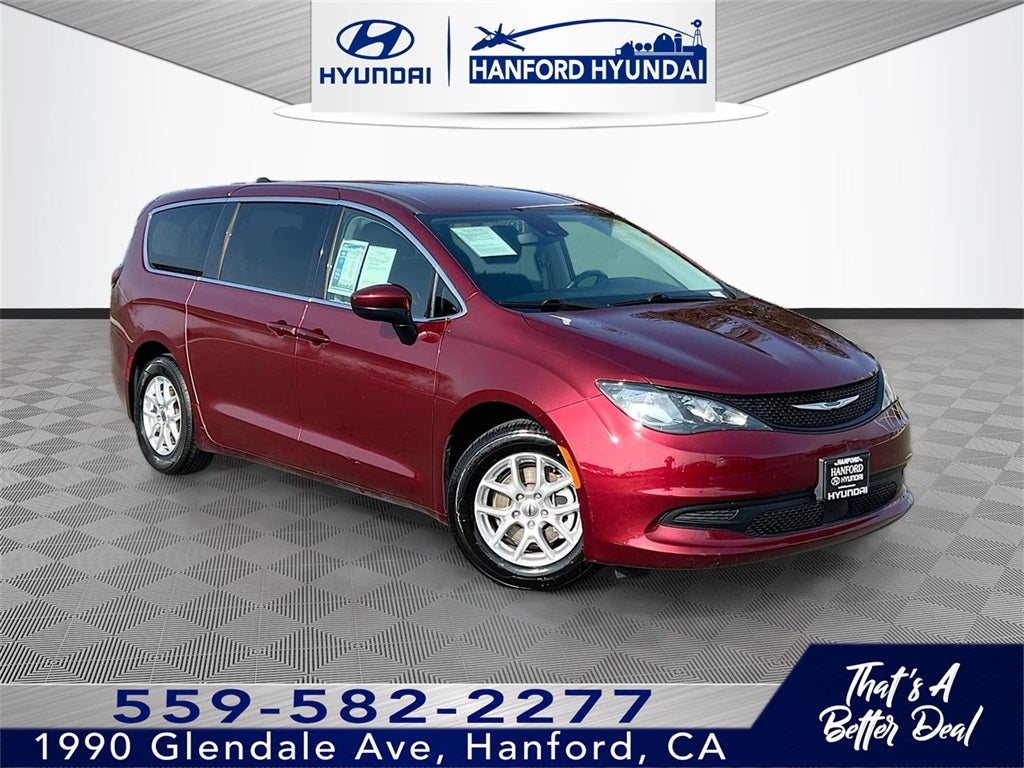 2023 Chrysler Voyager LX