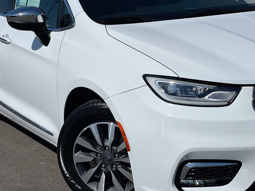 2023 Chrysler Pacifica Hybrid Limited