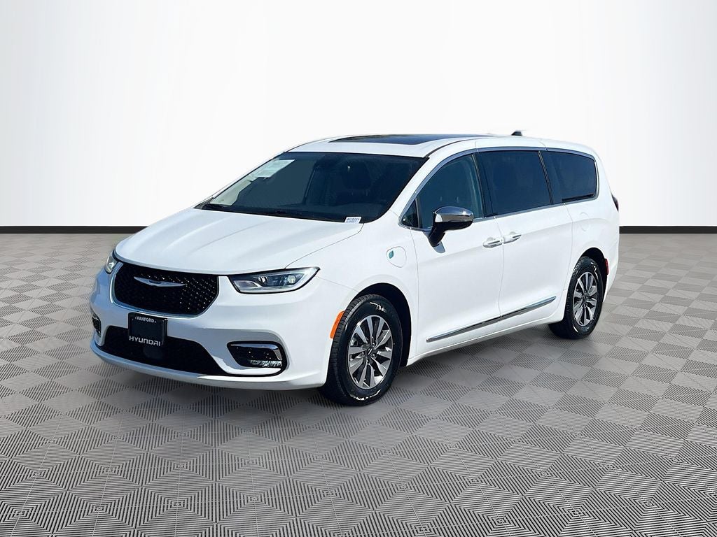 2023 Chrysler Pacifica Hybrid Limited