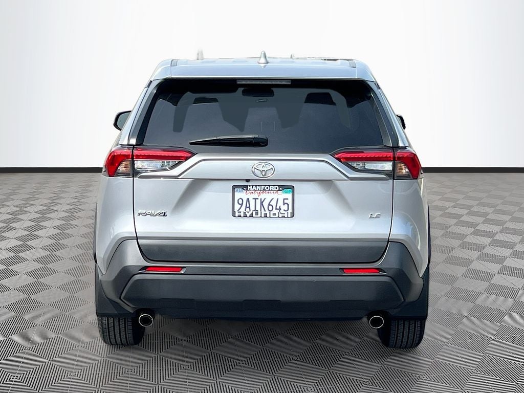 2022 Toyota RAV4 LE