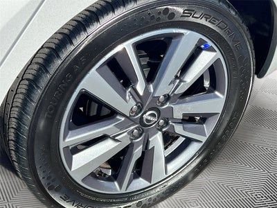 2023 Nissan Versa 1.6 SV