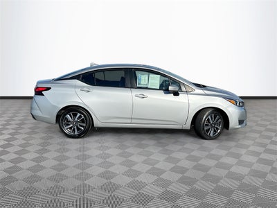 2023 Nissan Versa 1.6 SV