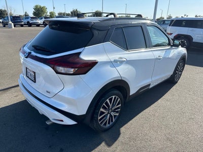 2021 Nissan Kicks SR