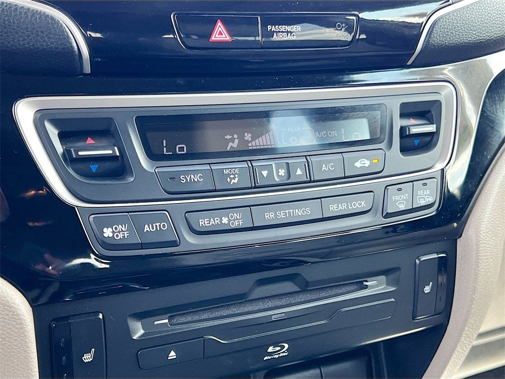 2019 Honda Pilot Touring 8 Passenger