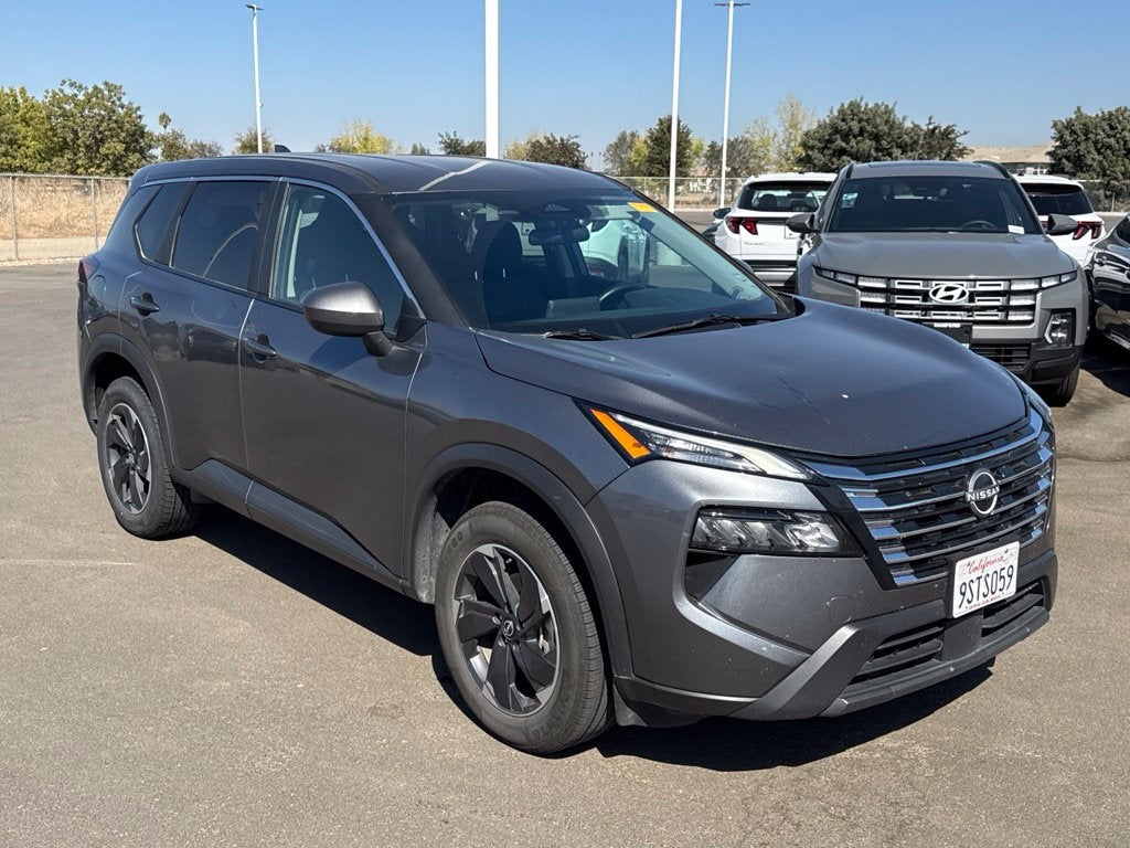 2025 Nissan Rogue SV