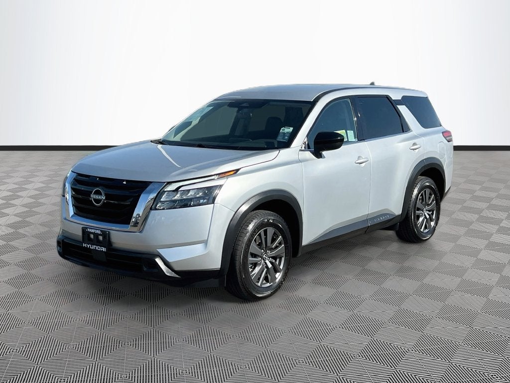 2023 Nissan Pathfinder S