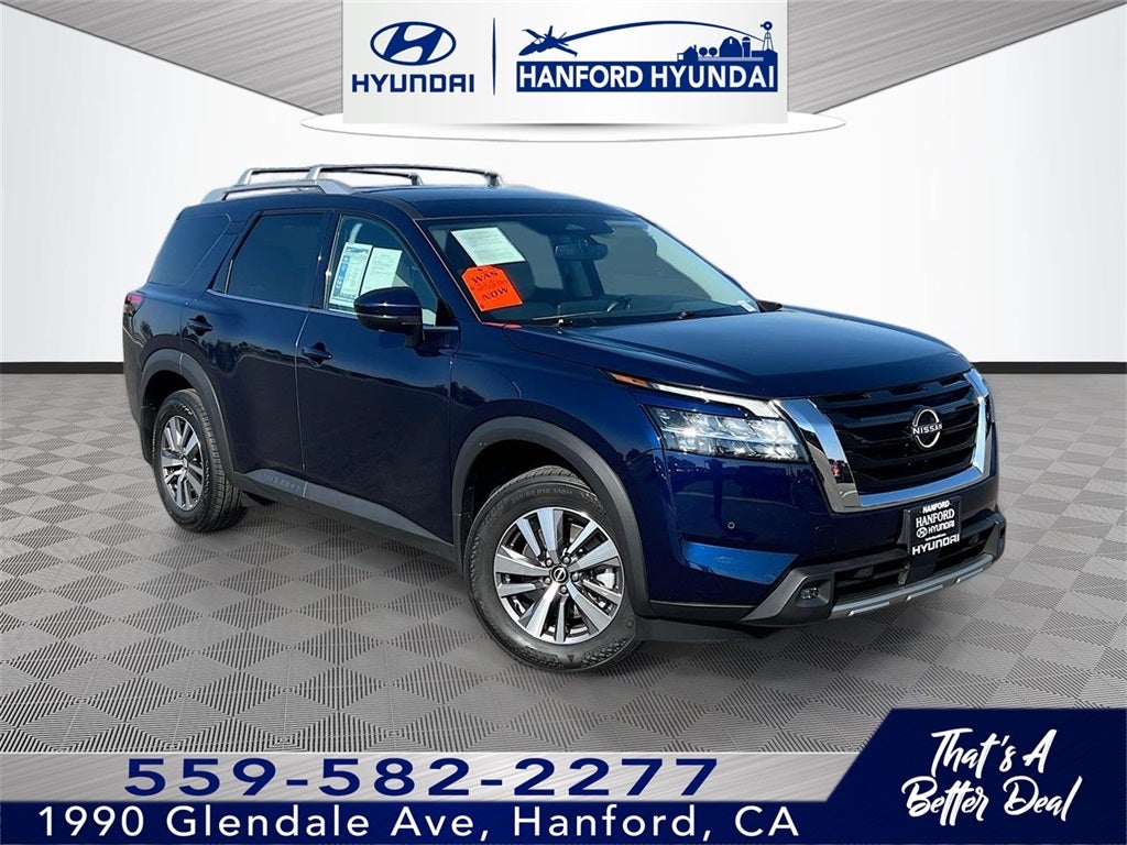 2022 Nissan Pathfinder SL