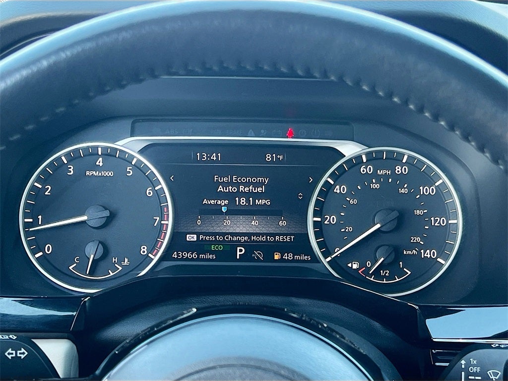 2022 Nissan Pathfinder SL