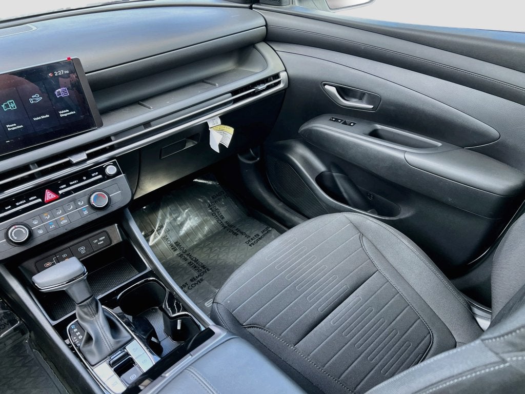 2025 Hyundai Santa Cruz SE