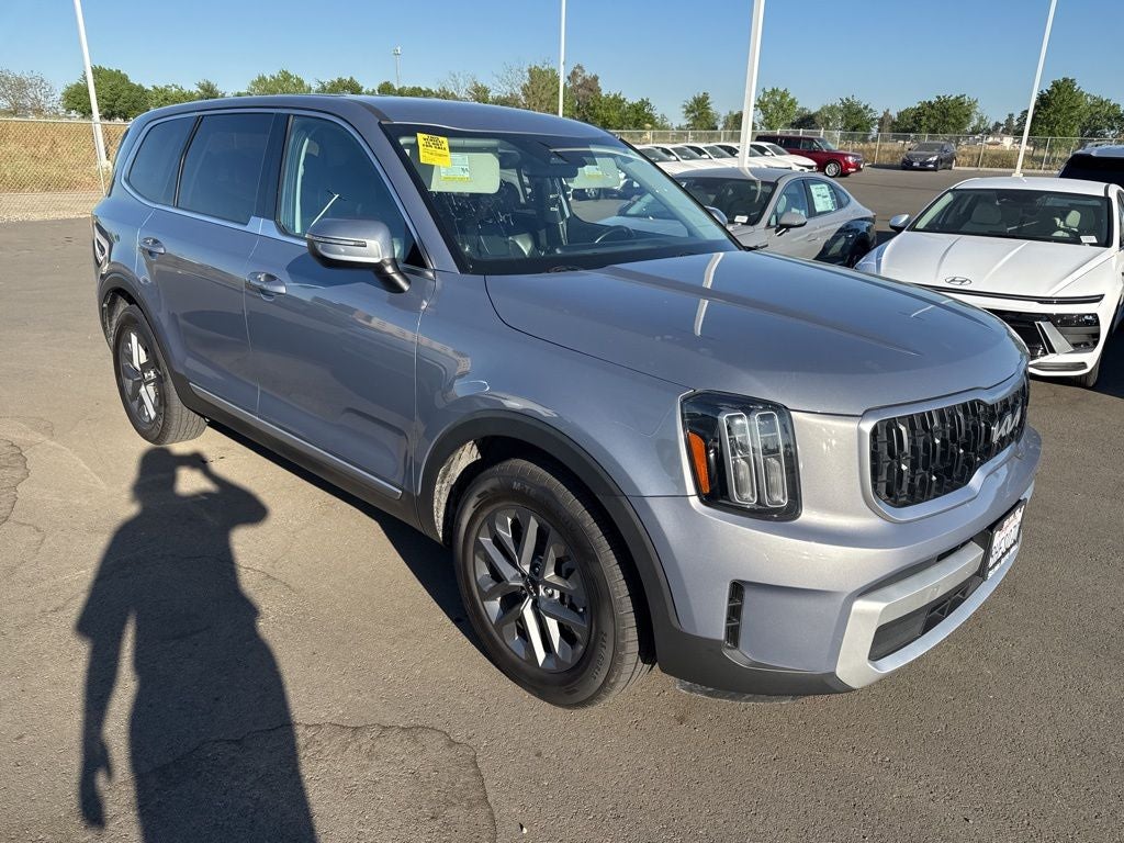 2024 Kia Telluride LX