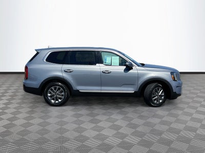 2024 Kia Telluride LX