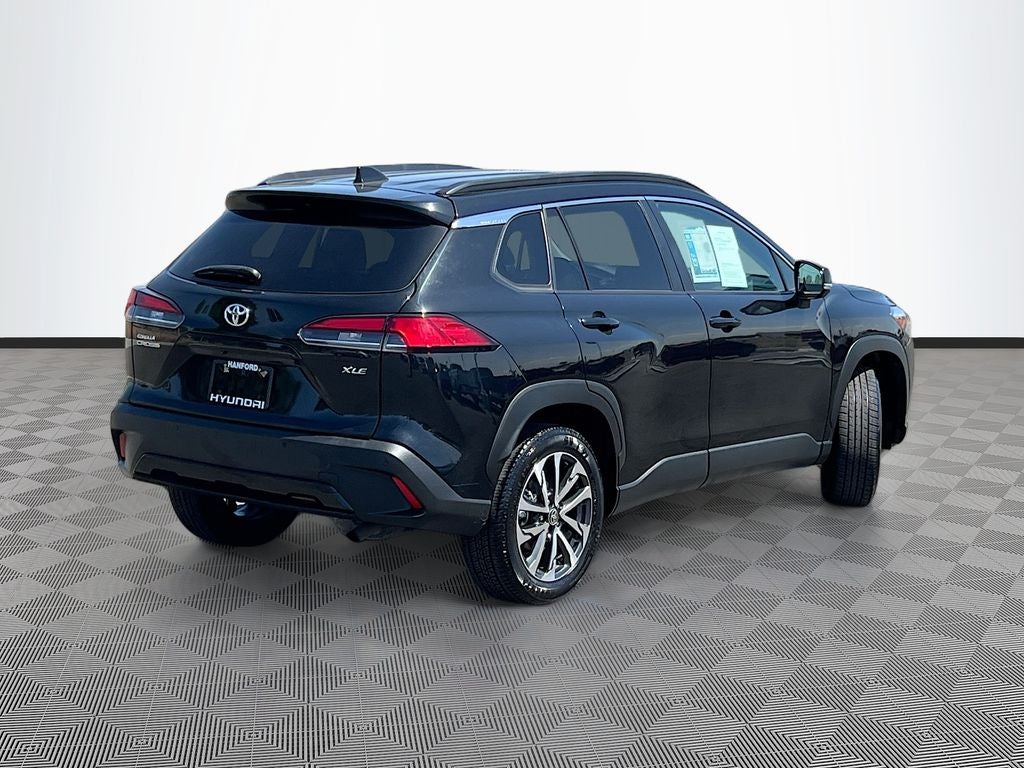 2024 Toyota Corolla Cross XLE