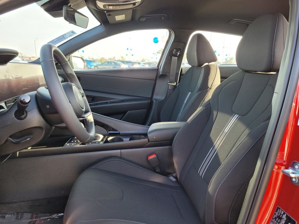 2025 Hyundai Elantra Hybrid SEL Sport