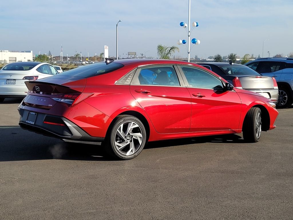 2025 Hyundai Elantra Hybrid SEL Sport