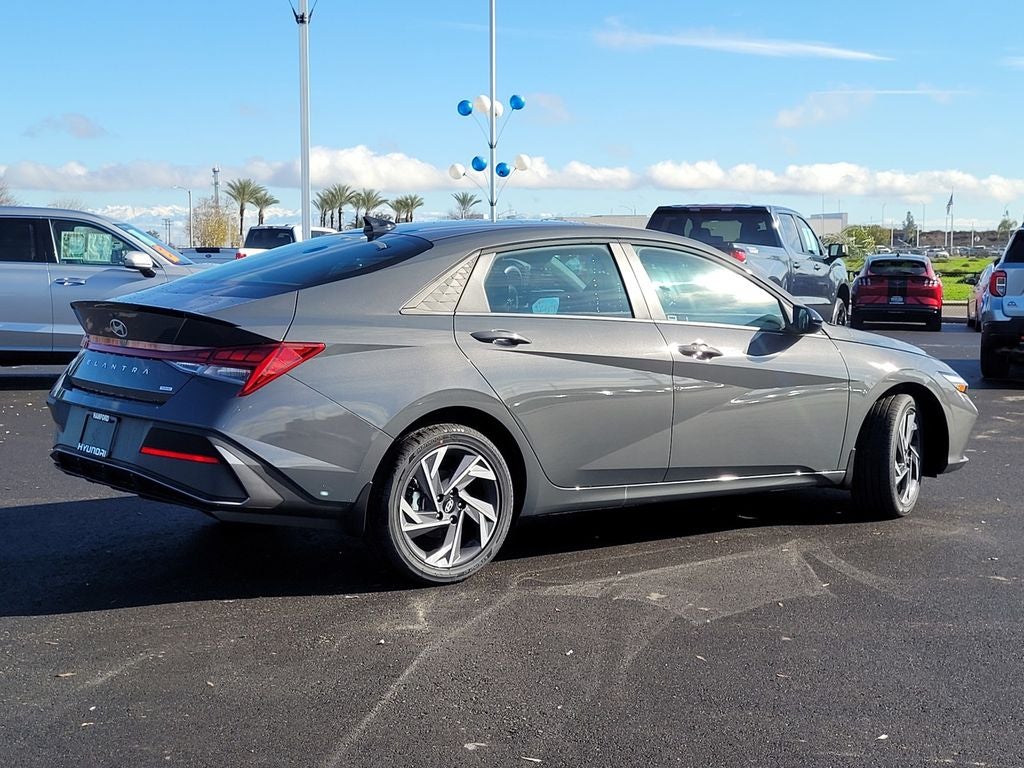 2025 Hyundai Elantra Hybrid SEL Sport