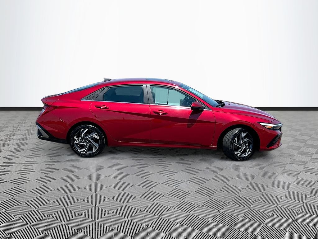2025 Hyundai Elantra Hybrid Limited