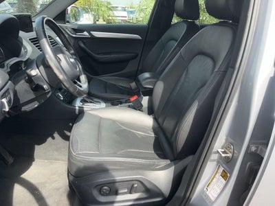 2015 Audi Q3 2.0T Prestige quattro