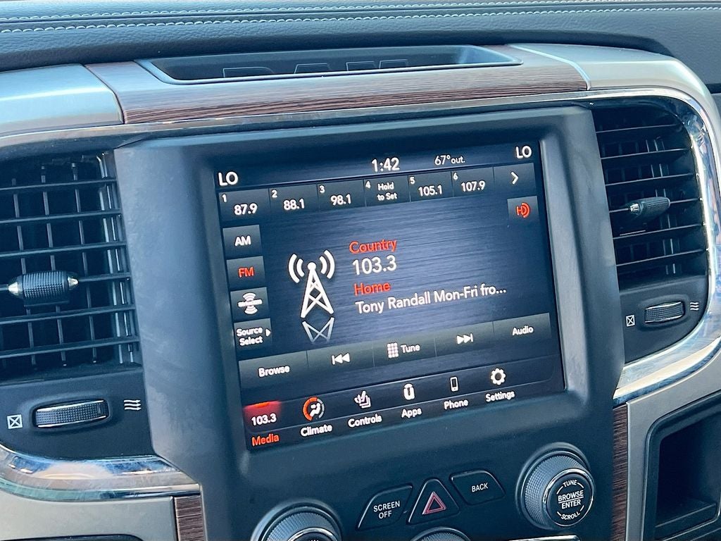 2019 RAM 1500 Classic Laramie