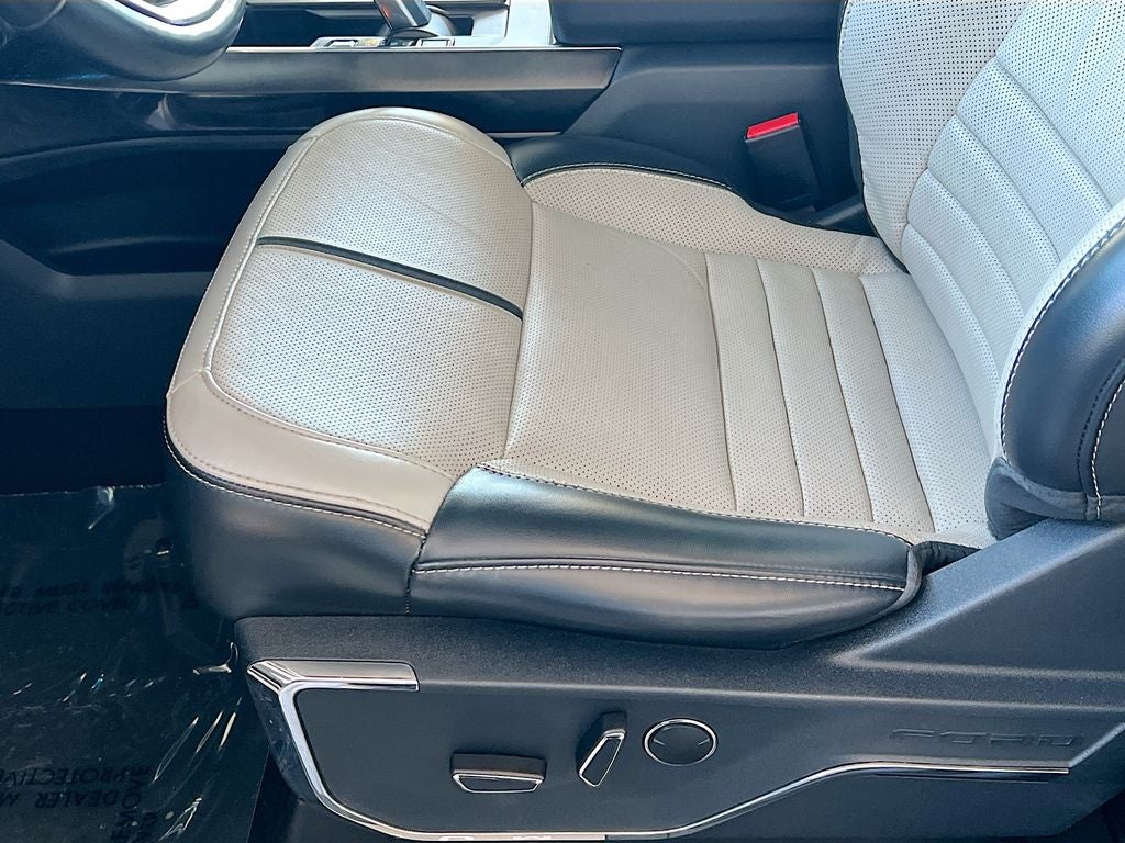2023 Ford F-150 Lightning Platinum