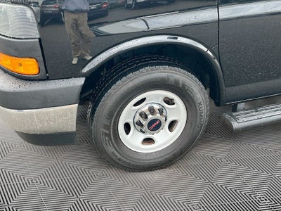 2022 GMC Savana 3500 LT