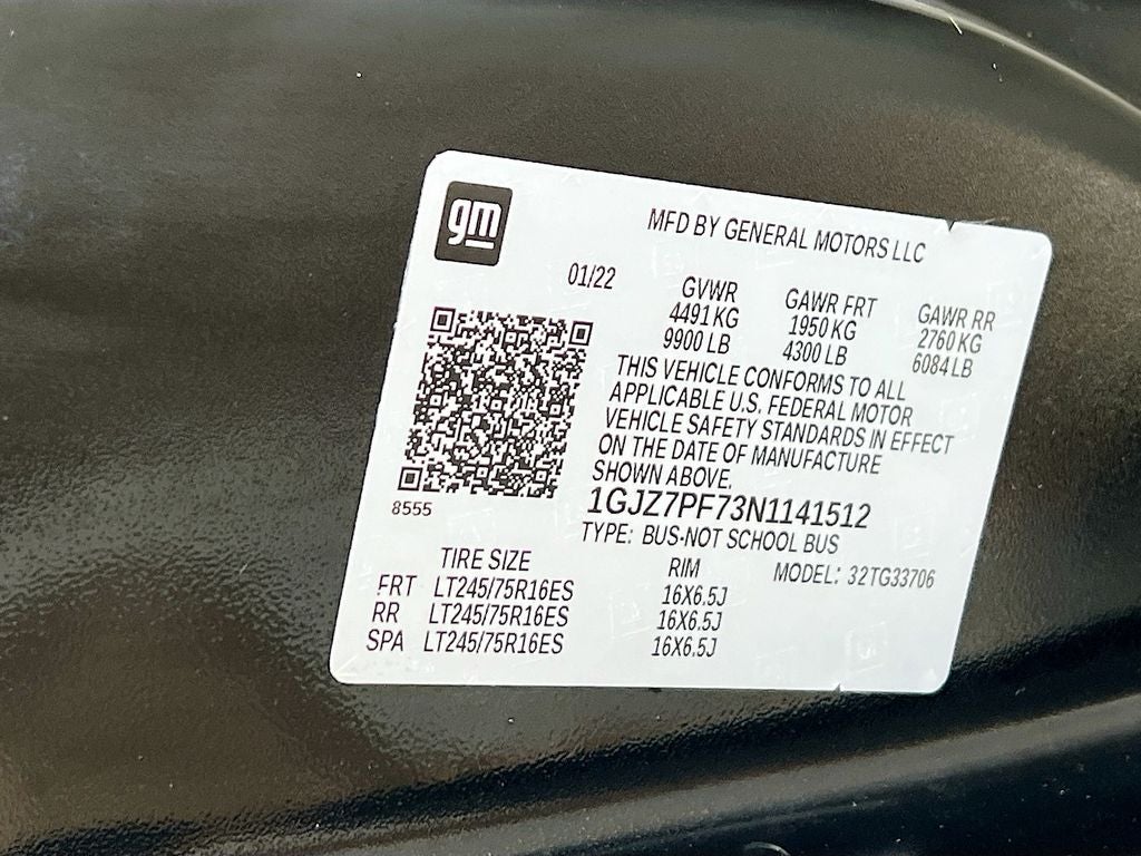 2022 GMC Savana 3500 LT