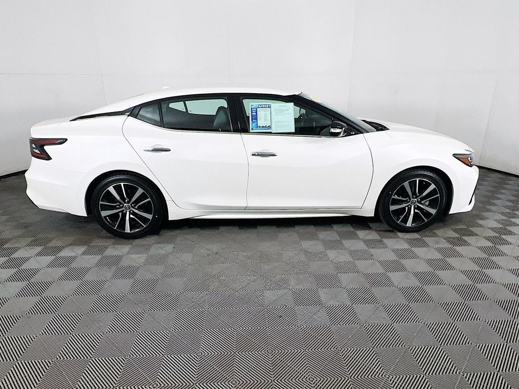 2023 Nissan Maxima SV