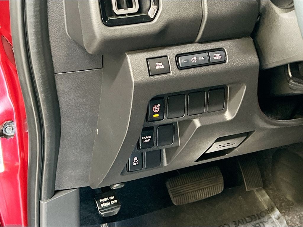 2025 Nissan Frontier PRO-X