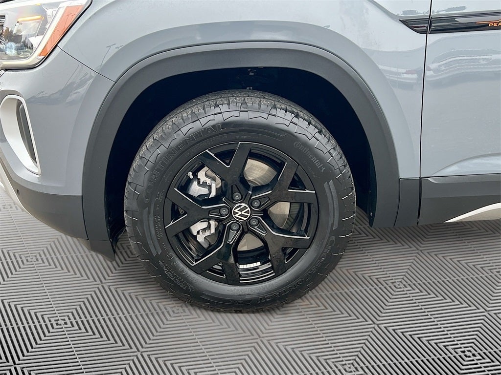 2024 Volkswagen Atlas 2.0T Peak Edition SE w/Technology