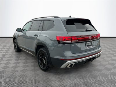 2024 Volkswagen Atlas 2.0T Peak Edition SE w/Technology