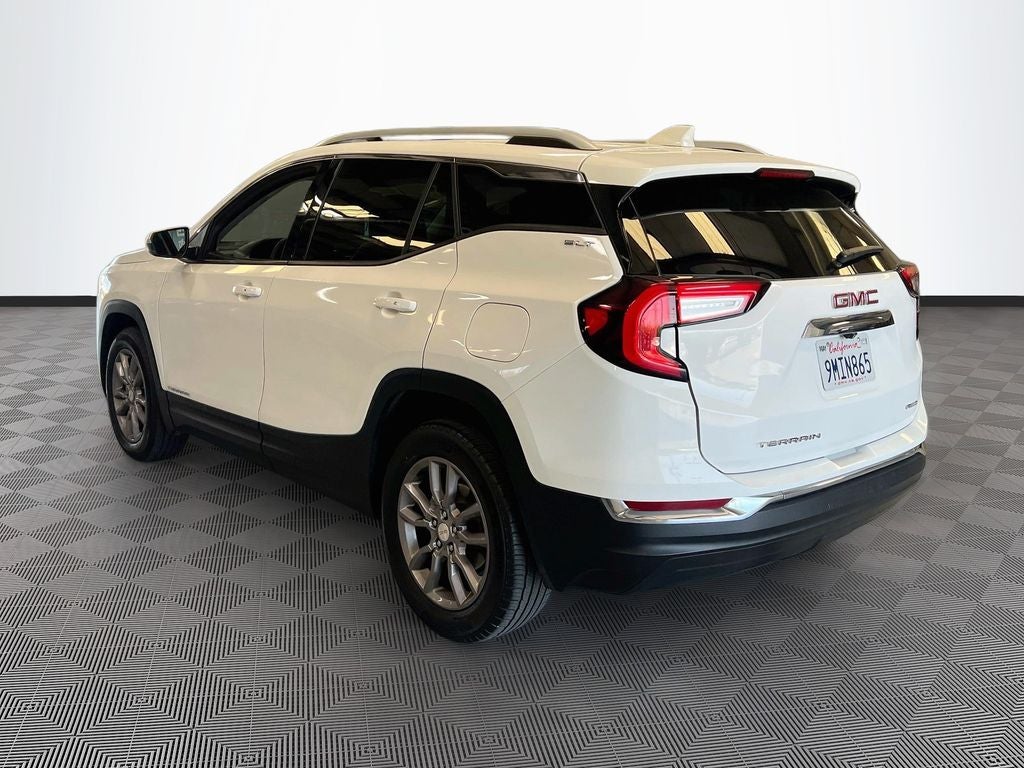 2024 GMC Terrain SLT