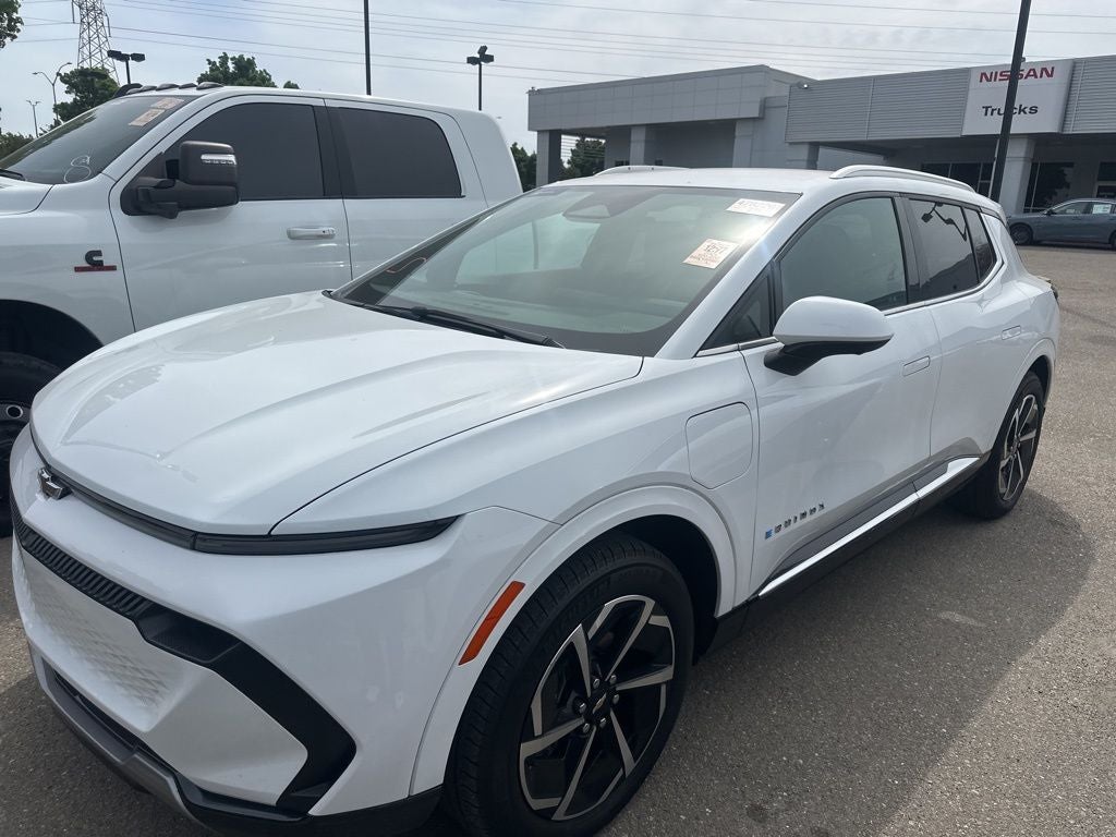 2025 Chevrolet Equinox EV LT