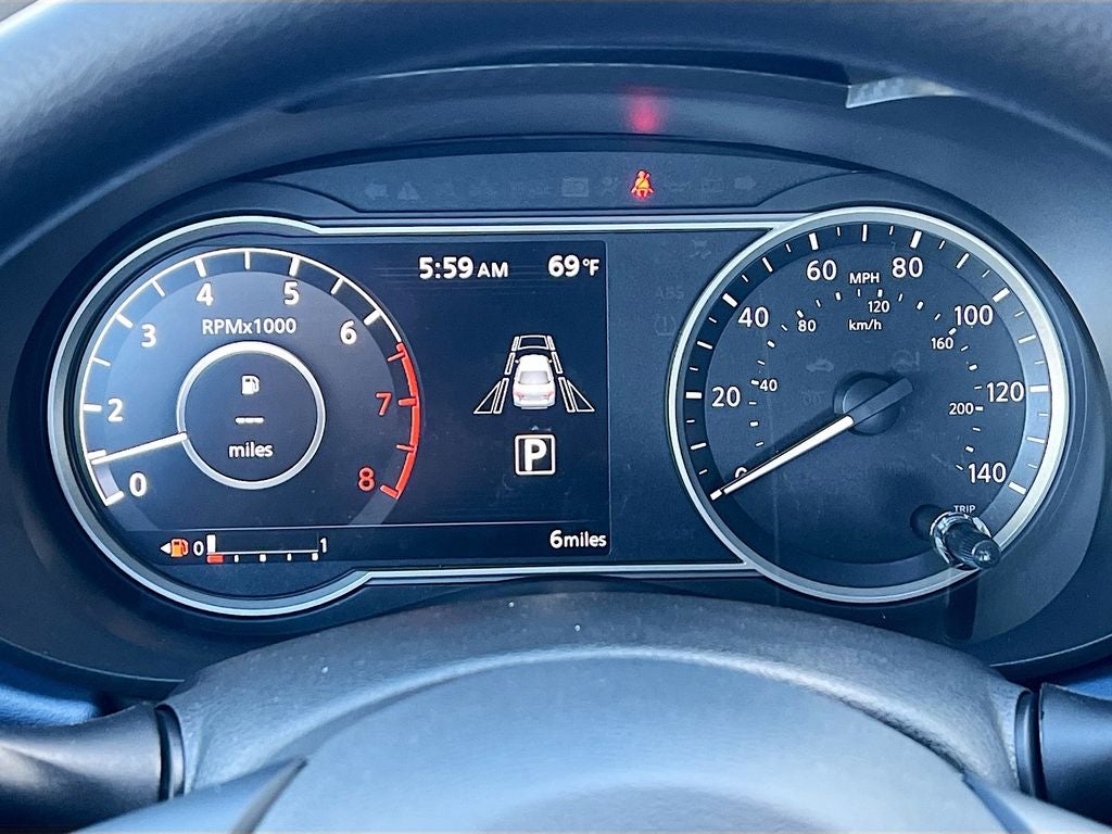 2025 Nissan Versa 1.6 SV