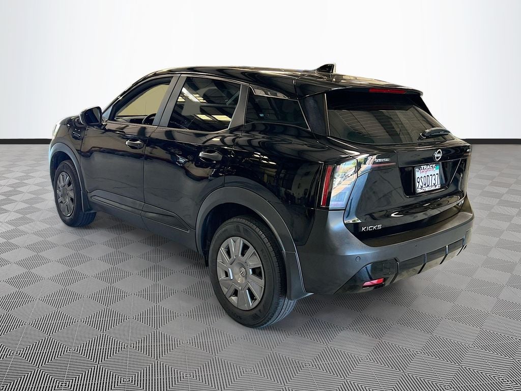 2025 Nissan Kicks S
