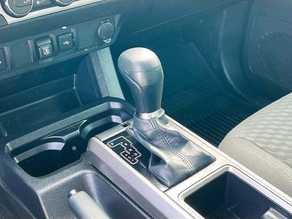 2022 Toyota Tacoma V6