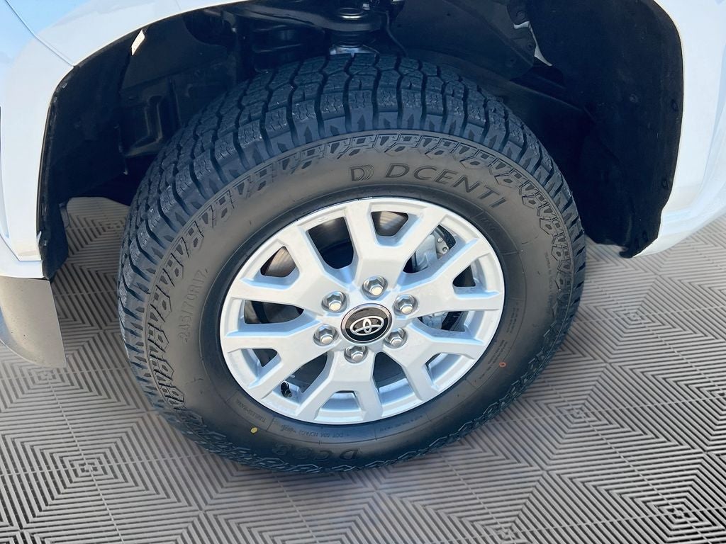 2024 Toyota Tacoma SR5