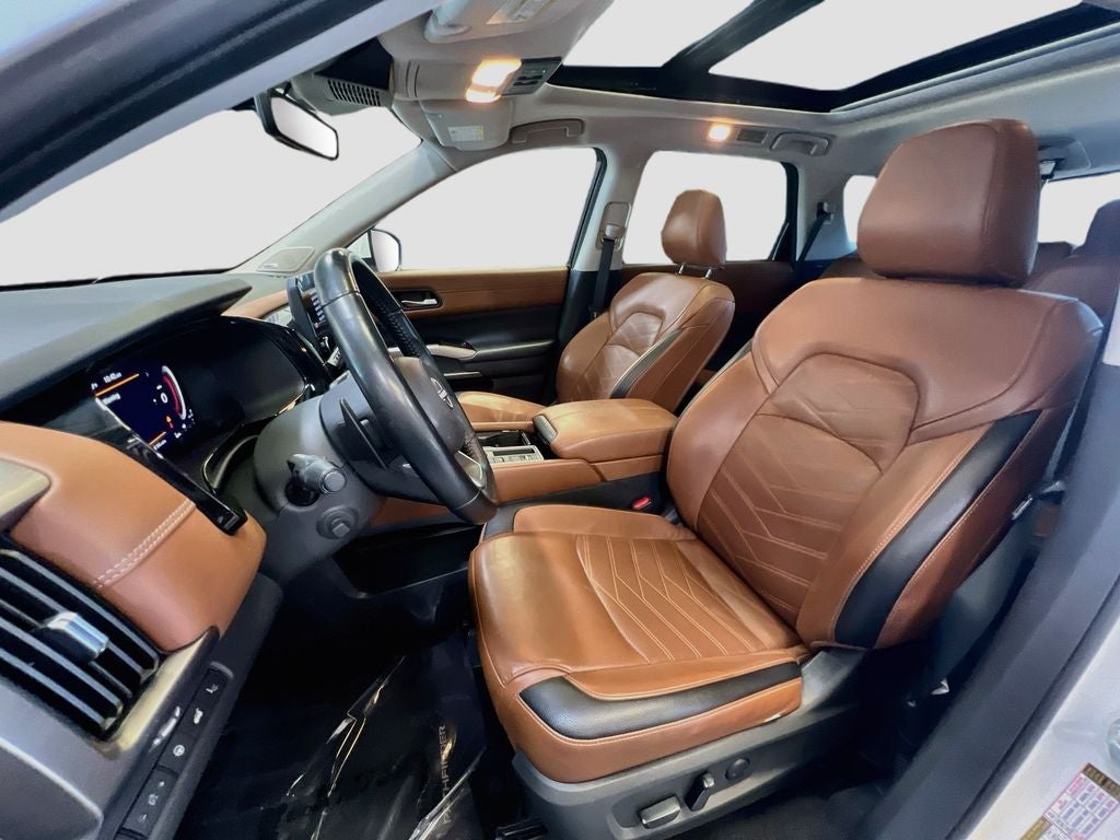 2023 Nissan Pathfinder Platinum
