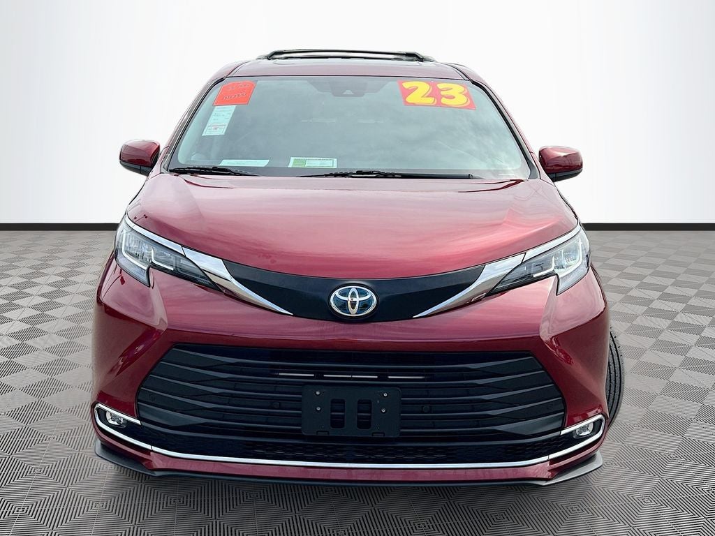 2023 Toyota Sienna XLE 7 Passenger