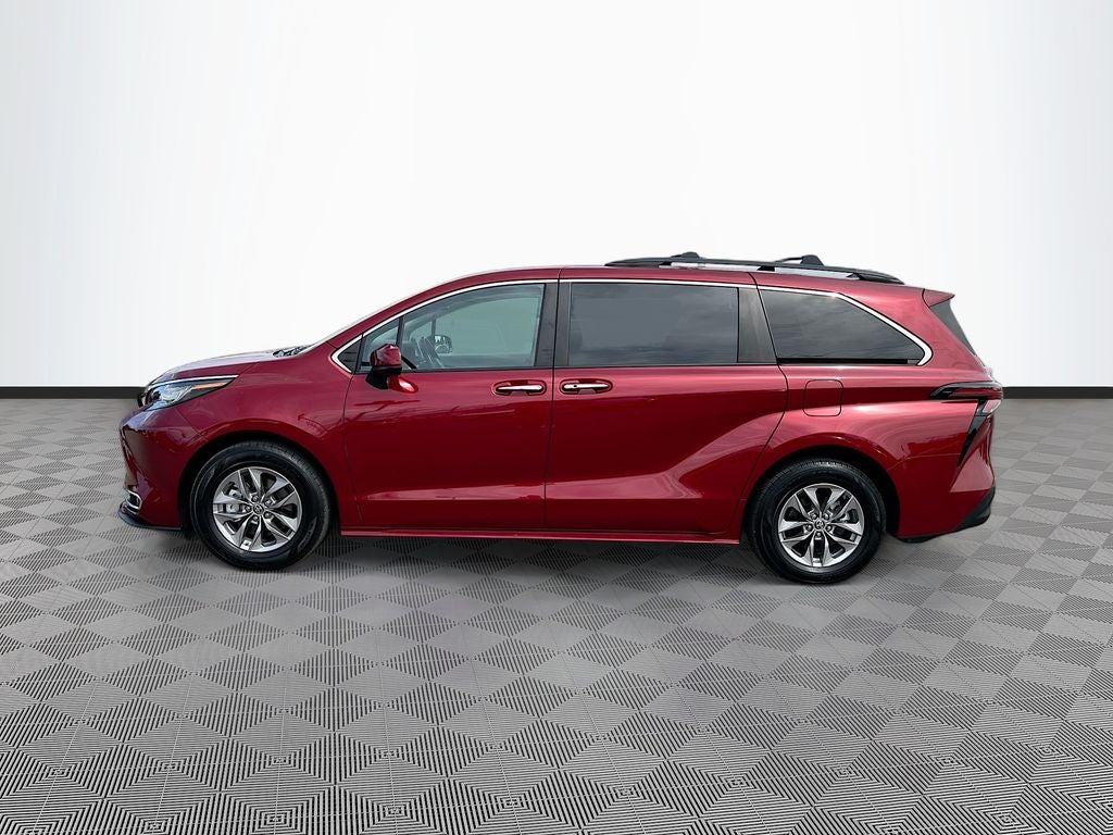 2023 Toyota Sienna XLE 7 Passenger